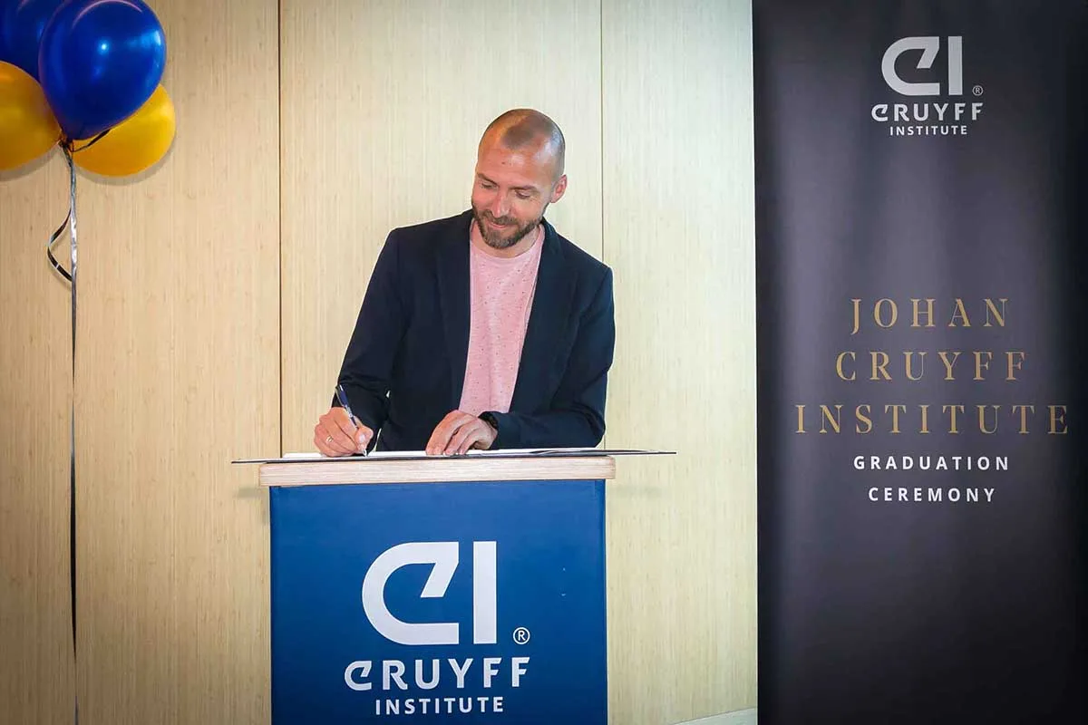 Tim Smet: “De Master in Sport Management gaf mij een andere kijk op sport en mijn eigen capaciteiten” - Johan Cruyff Institute