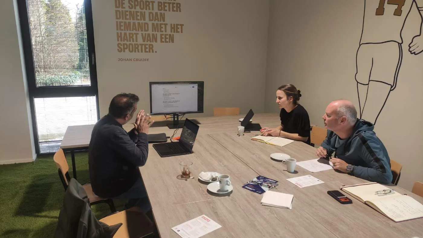 Celebrando el décimo aniversario de Johan Cruyff Academy Groningen en el nuevo Cruyff Education Hub Heerenveen