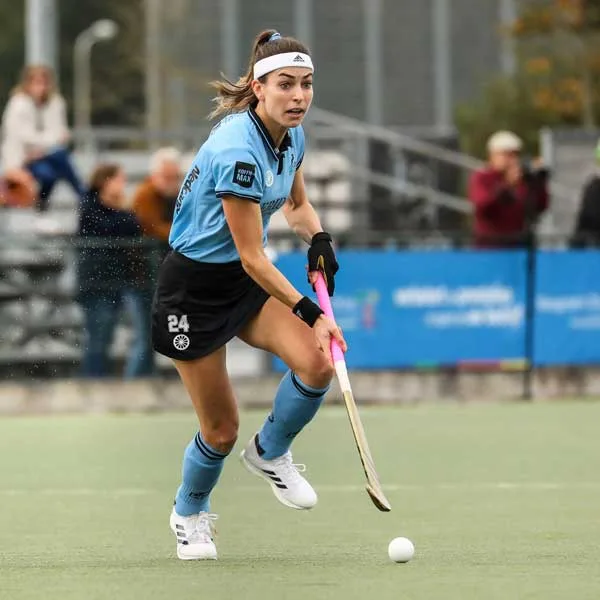 Eva Drummond-De Goede: "En el máster he ganado mucha más confianza en mis habilidades más allá del hockey"