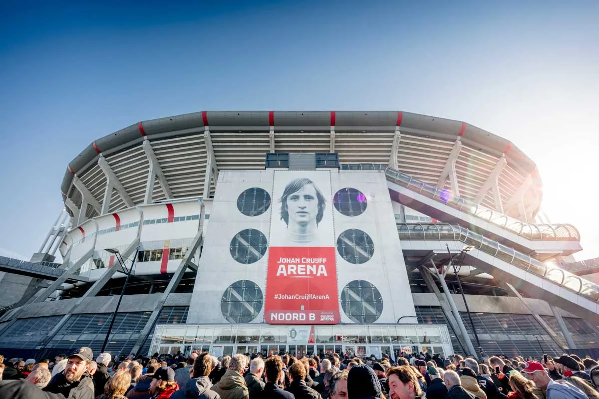 Johan Cruijff ArenA, a smart stadium to reimagine football and society