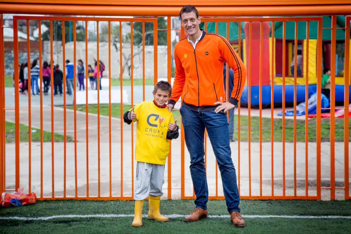Cruyff Foundation: la mejor jugada de Johan para crear espacio para niños y jóvenes vulnerables