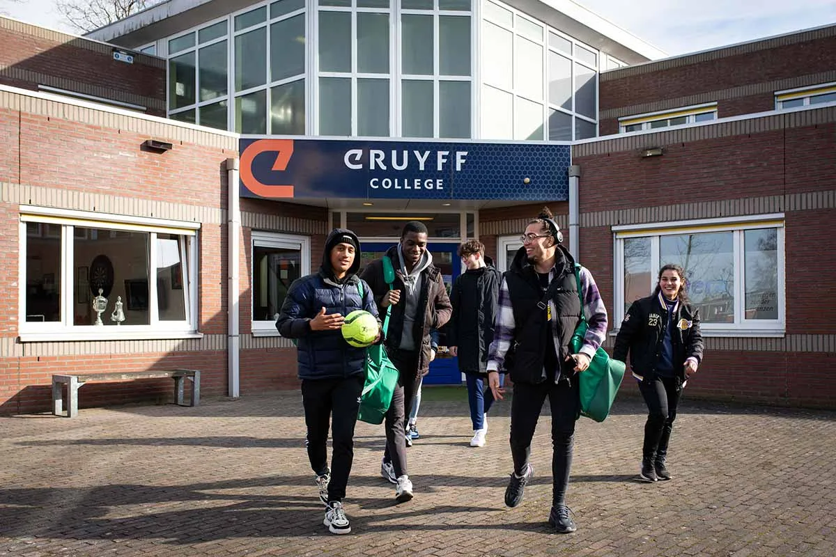 Herman Kruis: Creating an optimal environment where everyone can flourish is the essence of coaching - Johan Cruyff Institute
