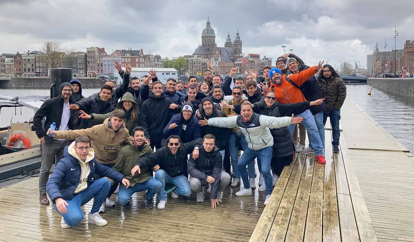 Conexión directa con el mejor deporte europeo: así planifica Johan Cruyff Institute sus viajes de estudios